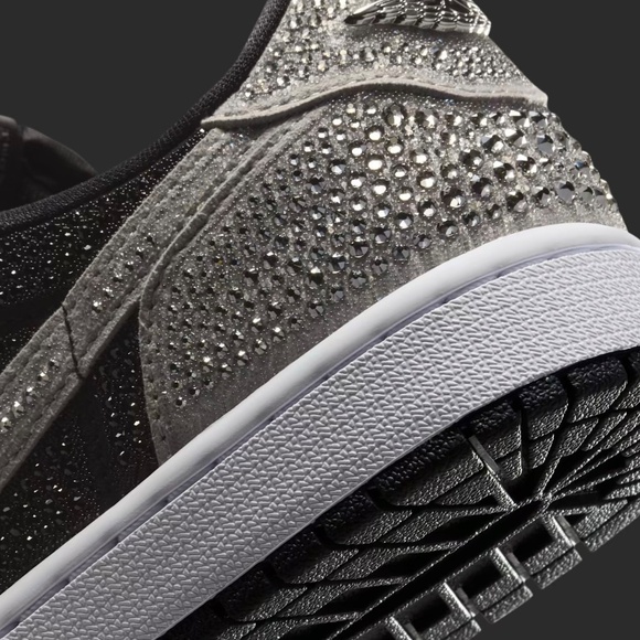 Swarovski Air Jordan 1 Size 7 - Picture 5 of 5